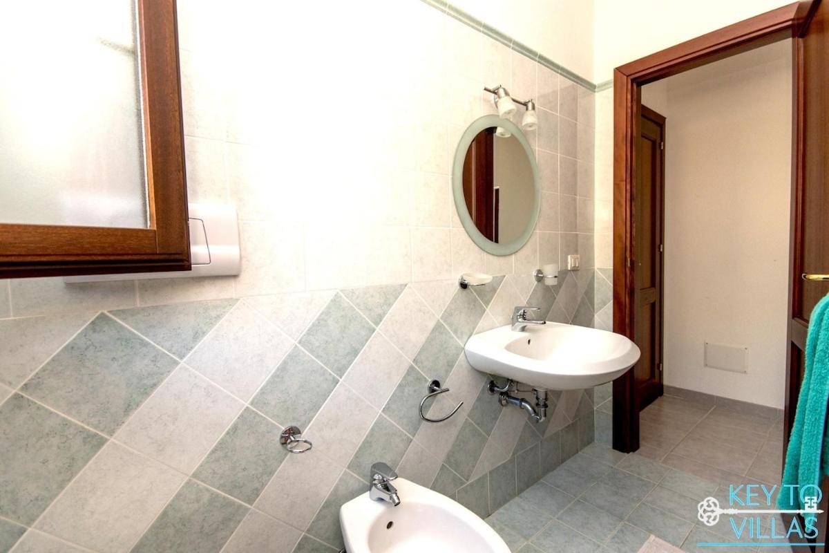 Villa Vista Costa Paradiso Esterno foto